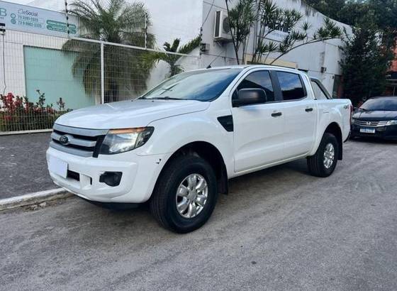 FORD RANGER 3.2 XLT 4X4 CD 20V DIESEL 4P AUTOMÁTICO